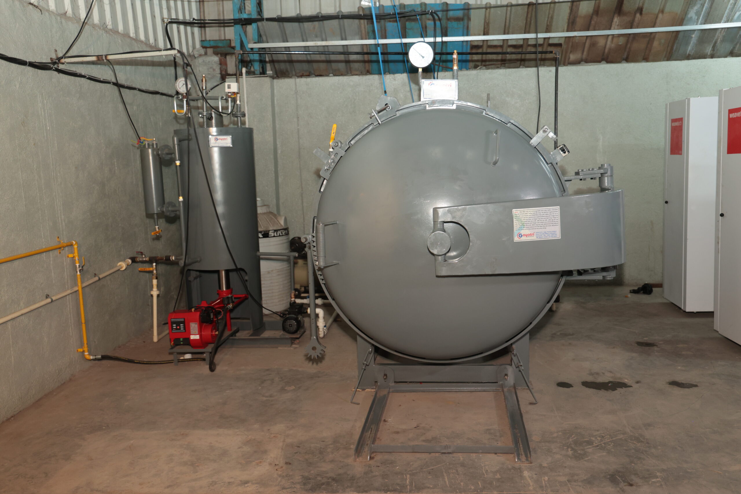 Yarn heat setting autoclave machine